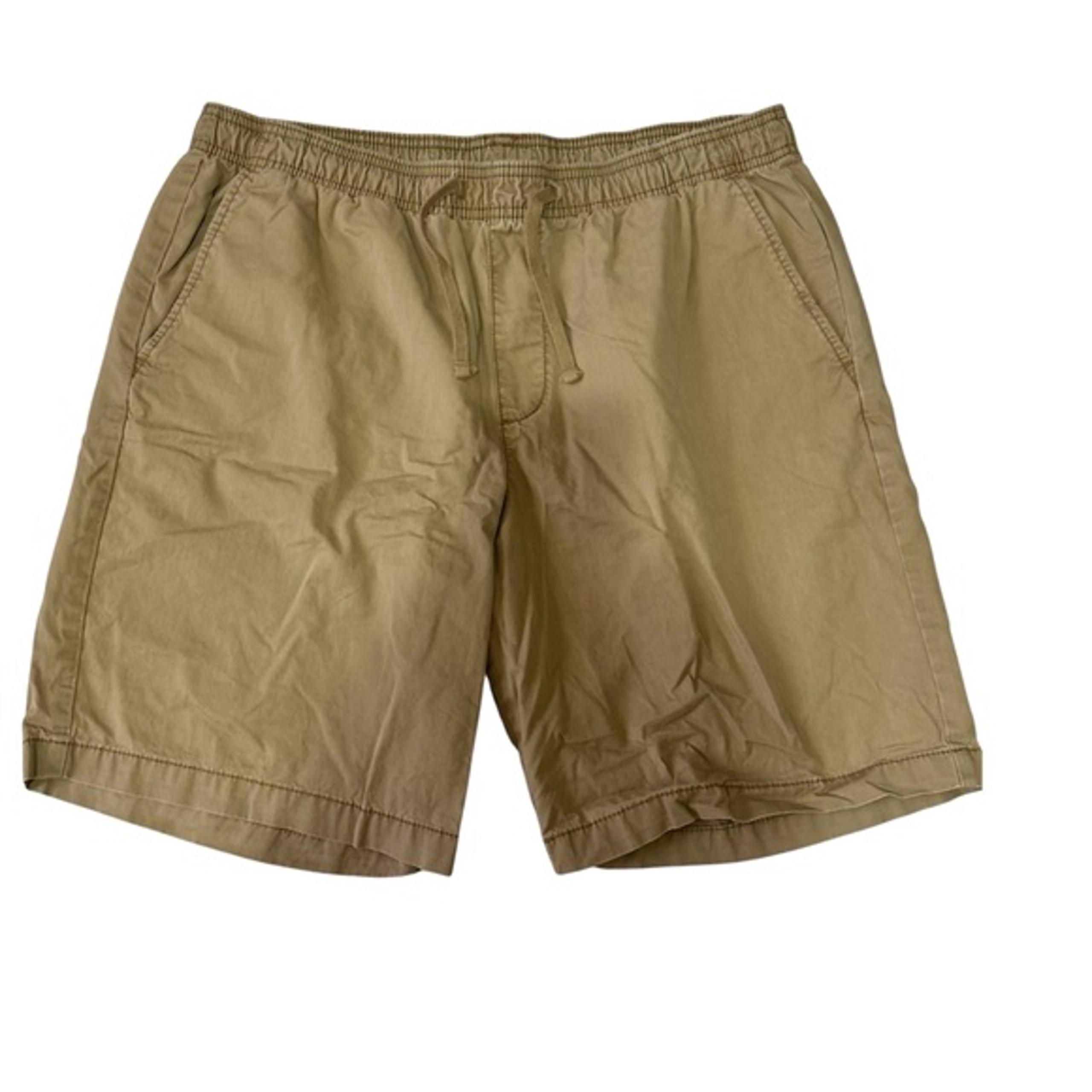Gap large pull on khaki shorts