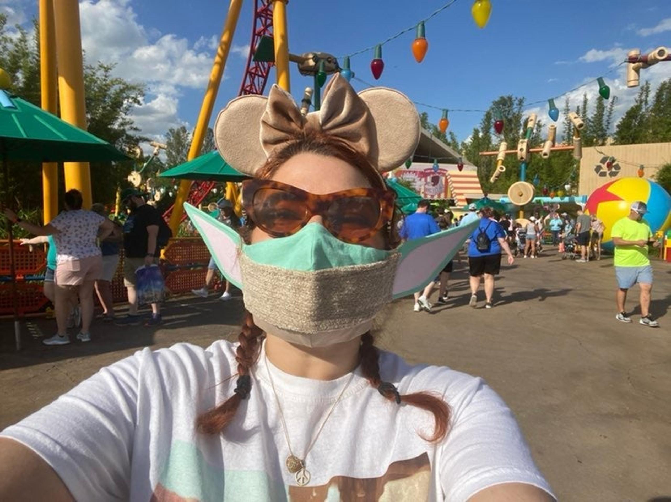 Classic Minnie Mouse Ears skim Nude Velvet Headband
