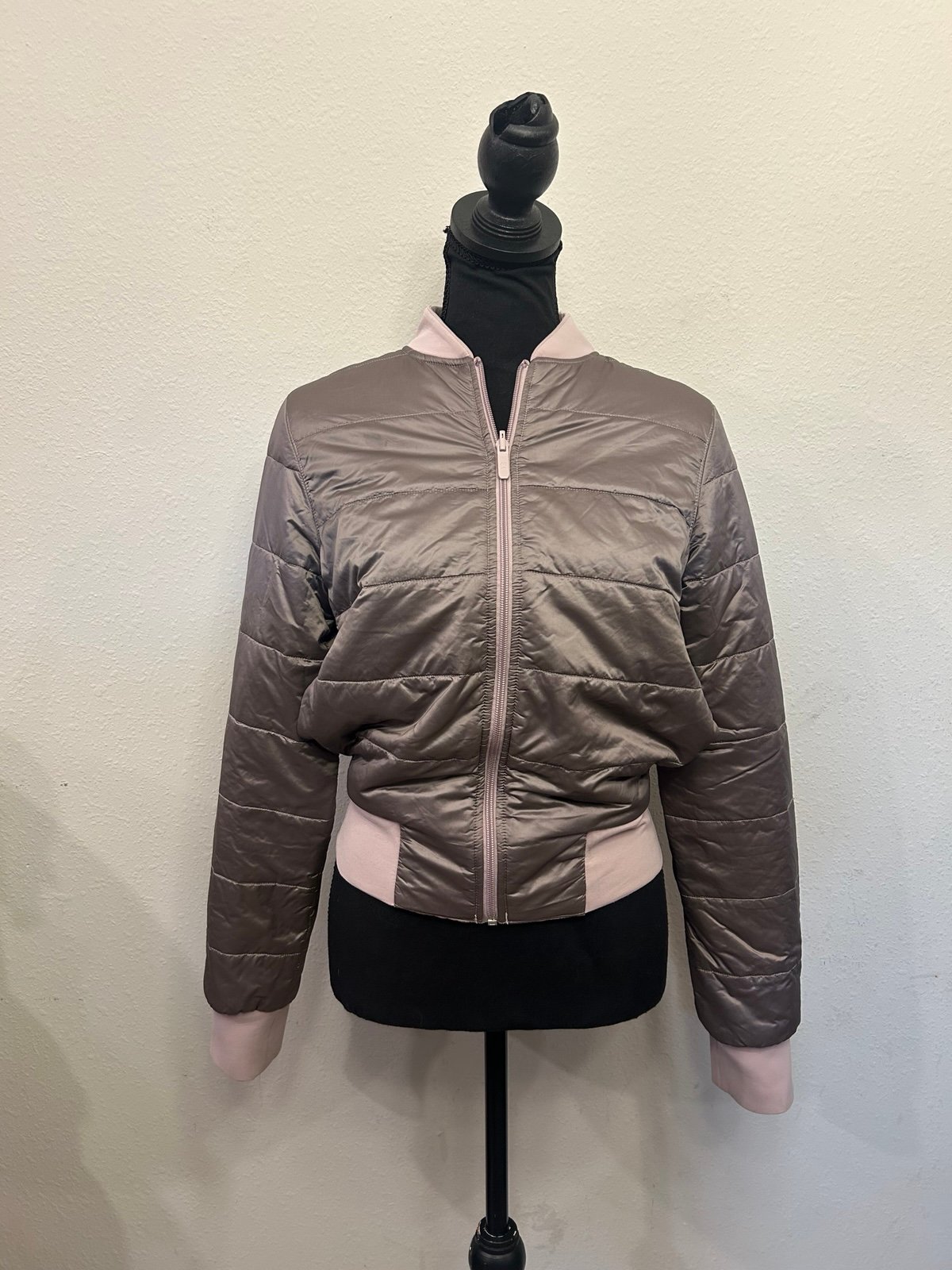 Lululemon Non-Stop Bomber Reversible Lightweight Puffer Jacket Purple SZ 6