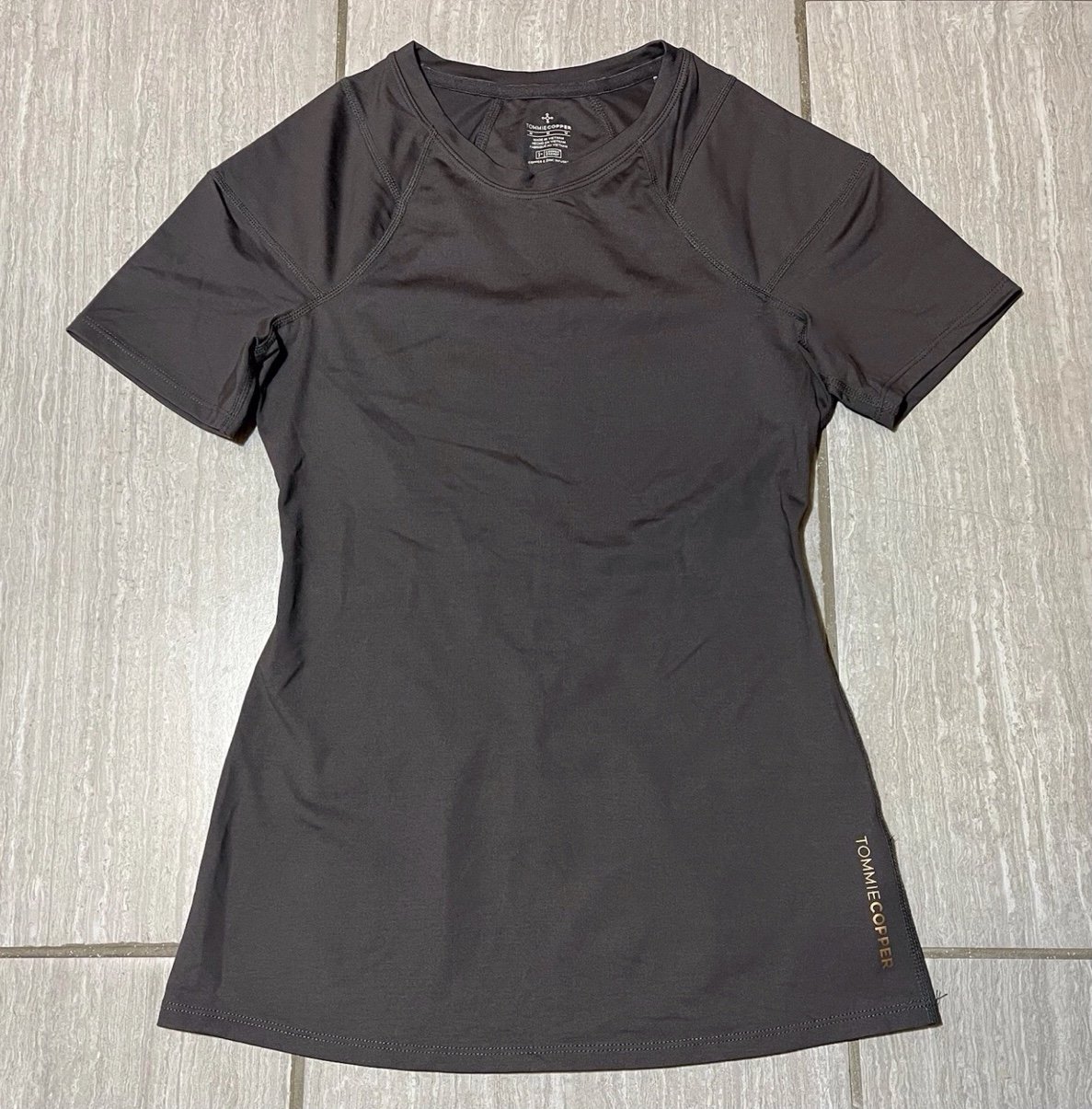 Tommie Copper Shirt Women’s Size Medium Shoulder Centric Support | Gray
