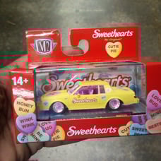 M2 Machines 2025 M2 Machines Sweethearts 1987 Buick Grand National Custom CHASE
