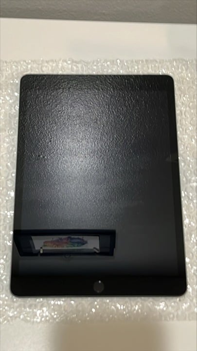 Apple iPad 8th Generation 32GB in Space Gray Wi-Fi