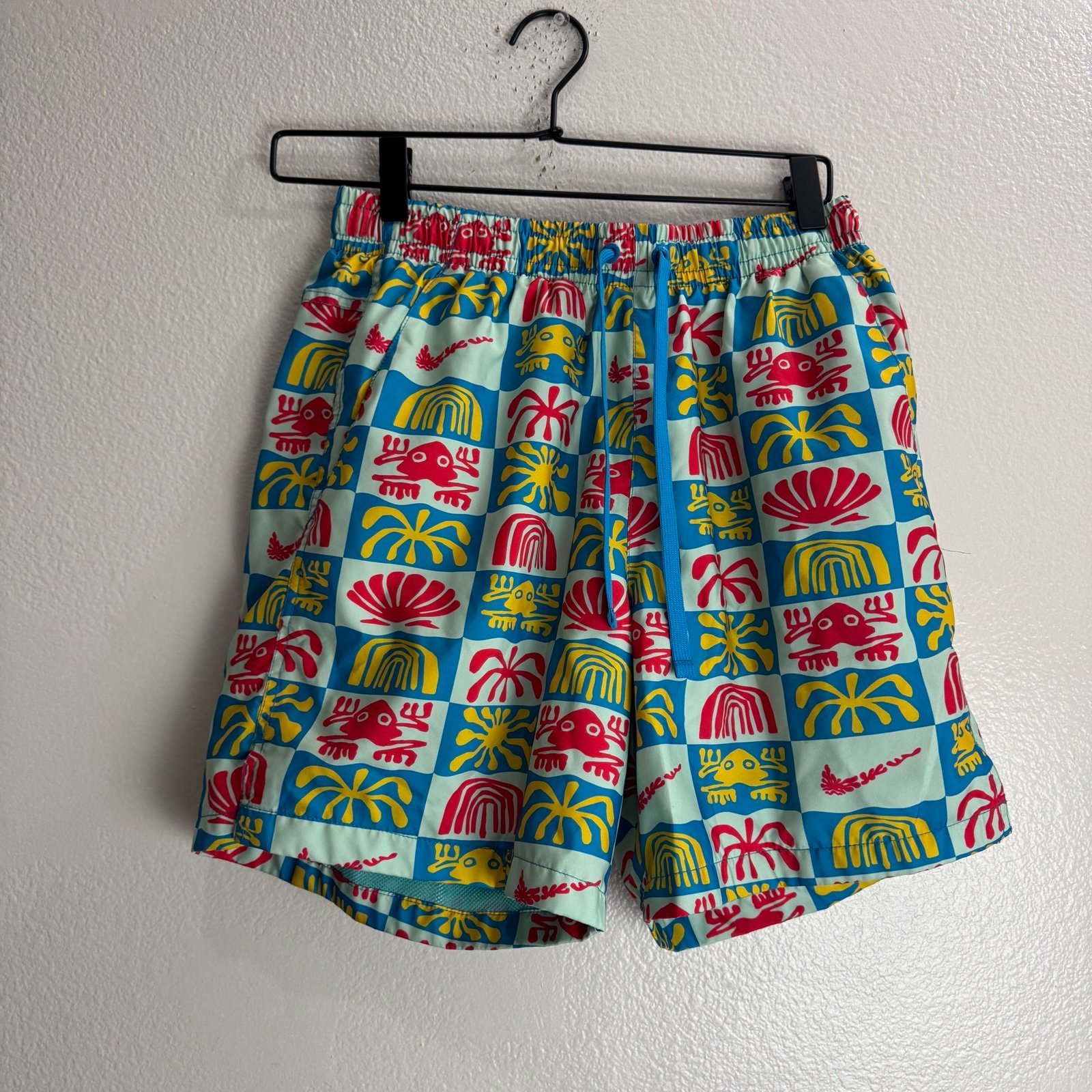 Nike Vintage Frog Shorts Size Small