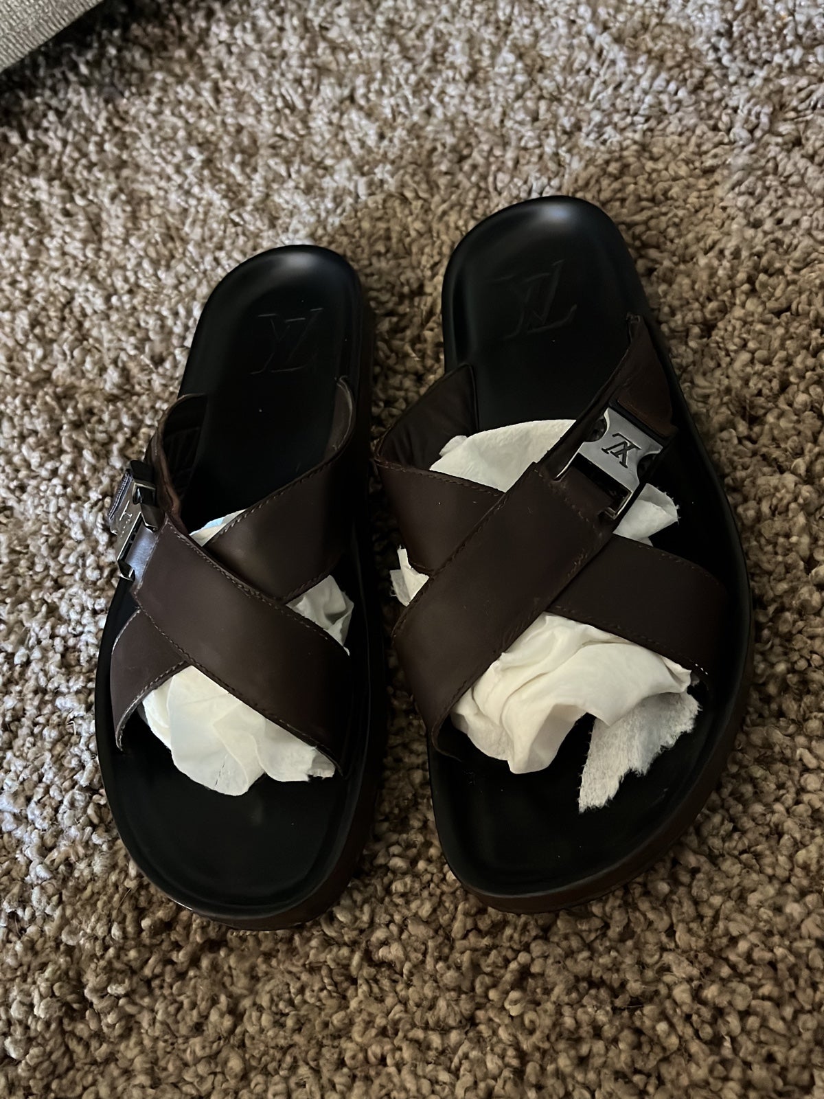 Louis Vuitton White Slides – The Bag Broker