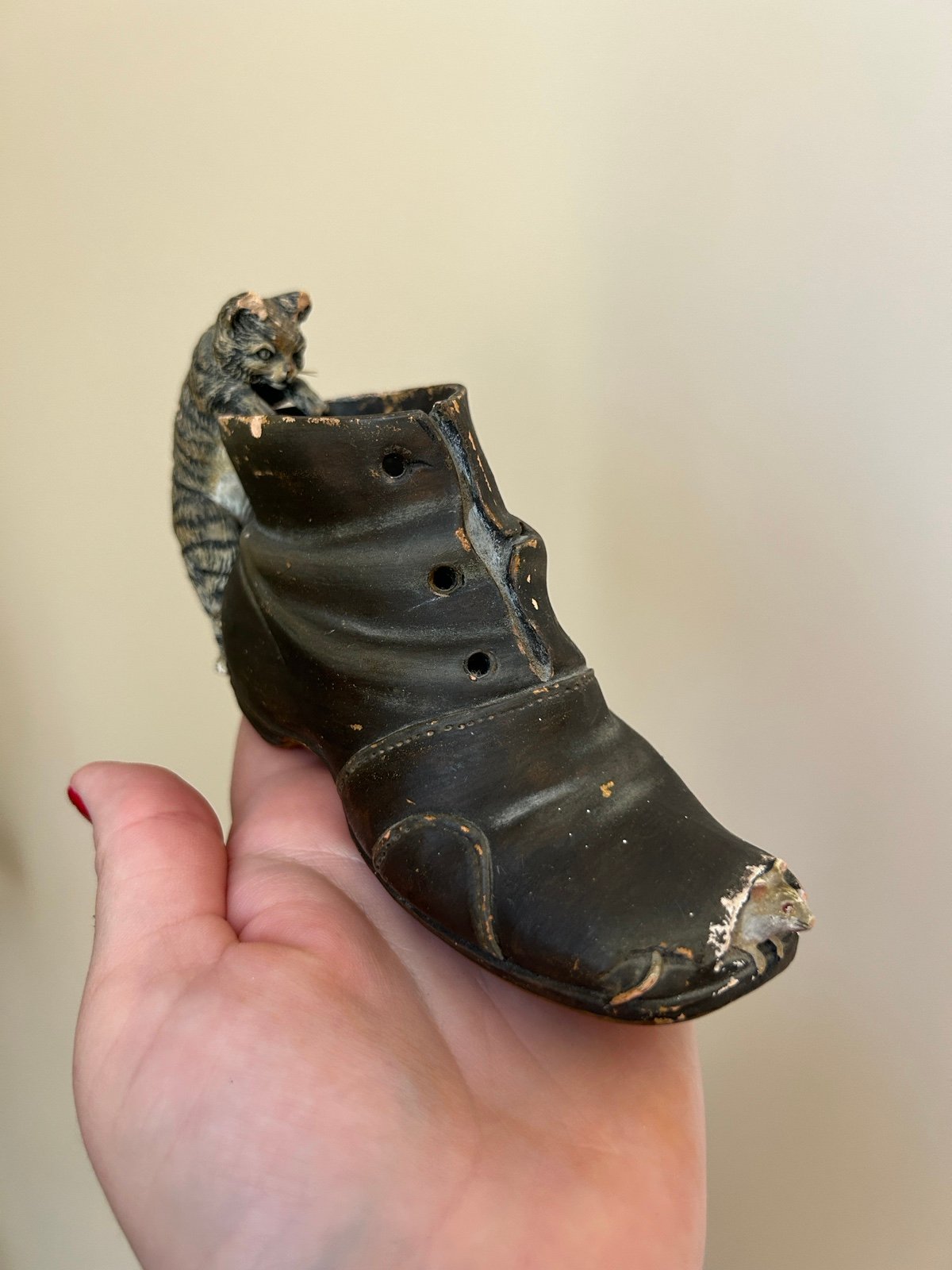 Antique Bisque Vesta Match Holder Shoe Cat Mouse : France late 19th