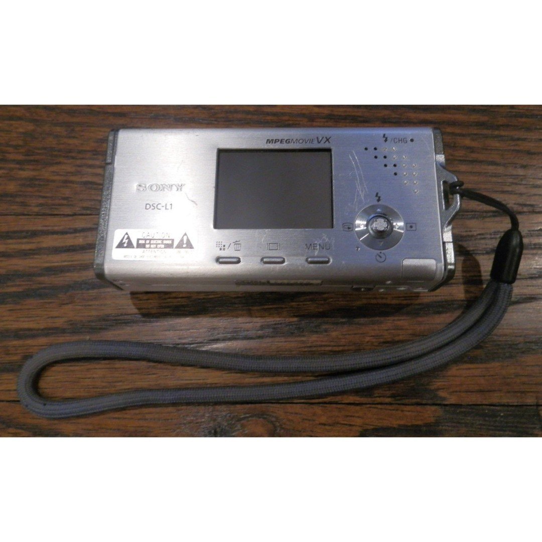Sony Cyber-shot DSC-L1, hands-on images: Digital Photography