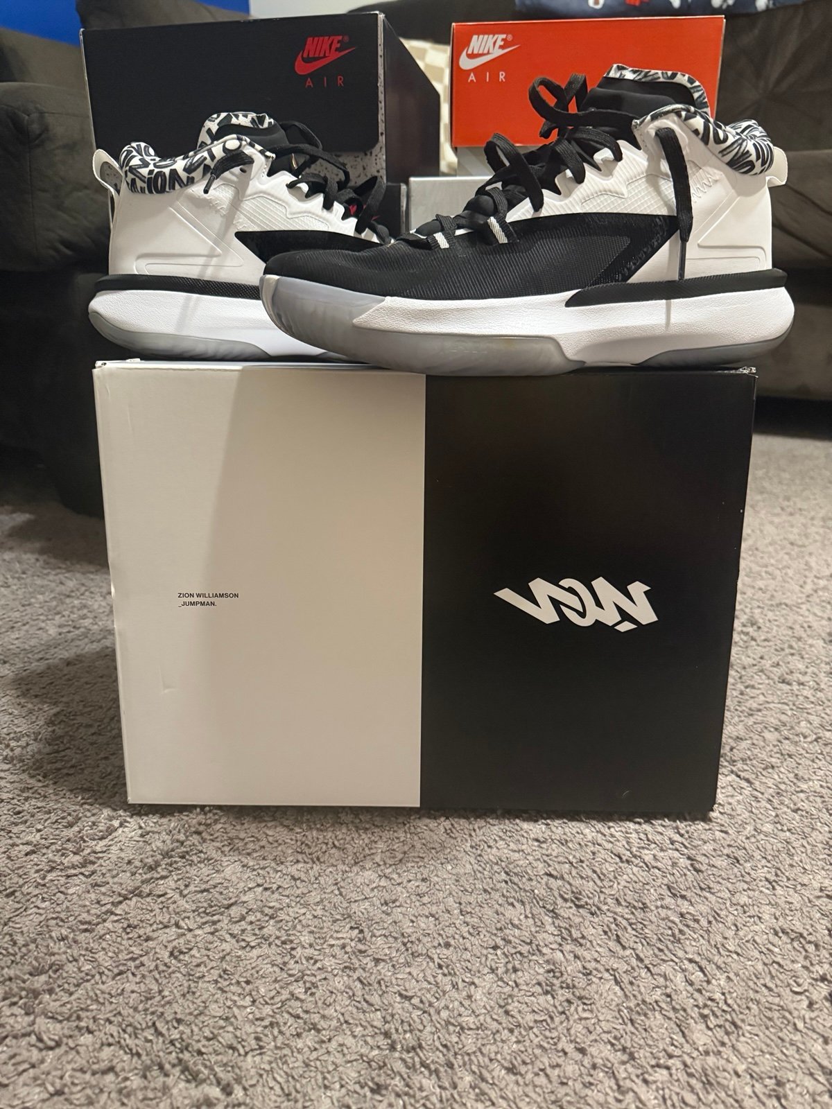 Jordan Zion 1 Black/White | Size 11.5