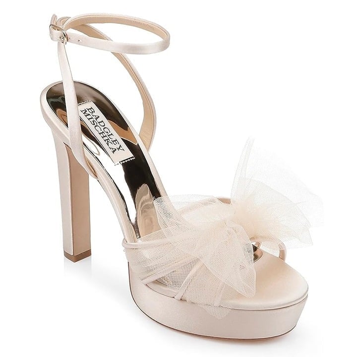 Badgley Mischka Sophie Platform Sandal Tulle Flower Nude Size 8.5 (MSRP 235)