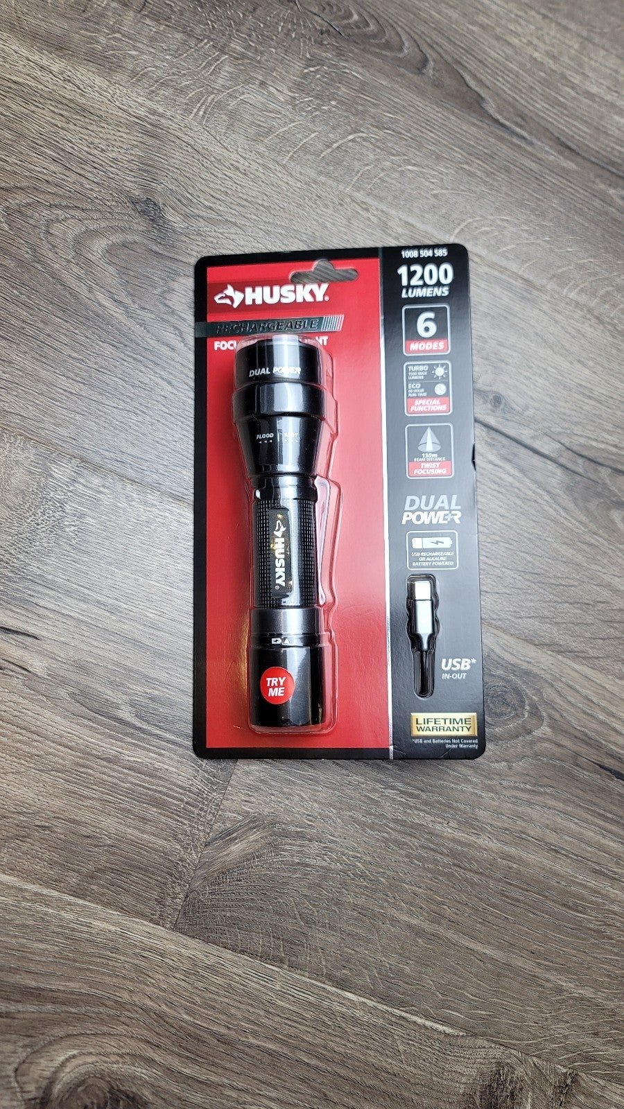 Husky LED dual power Rechargeable flashlight, new.