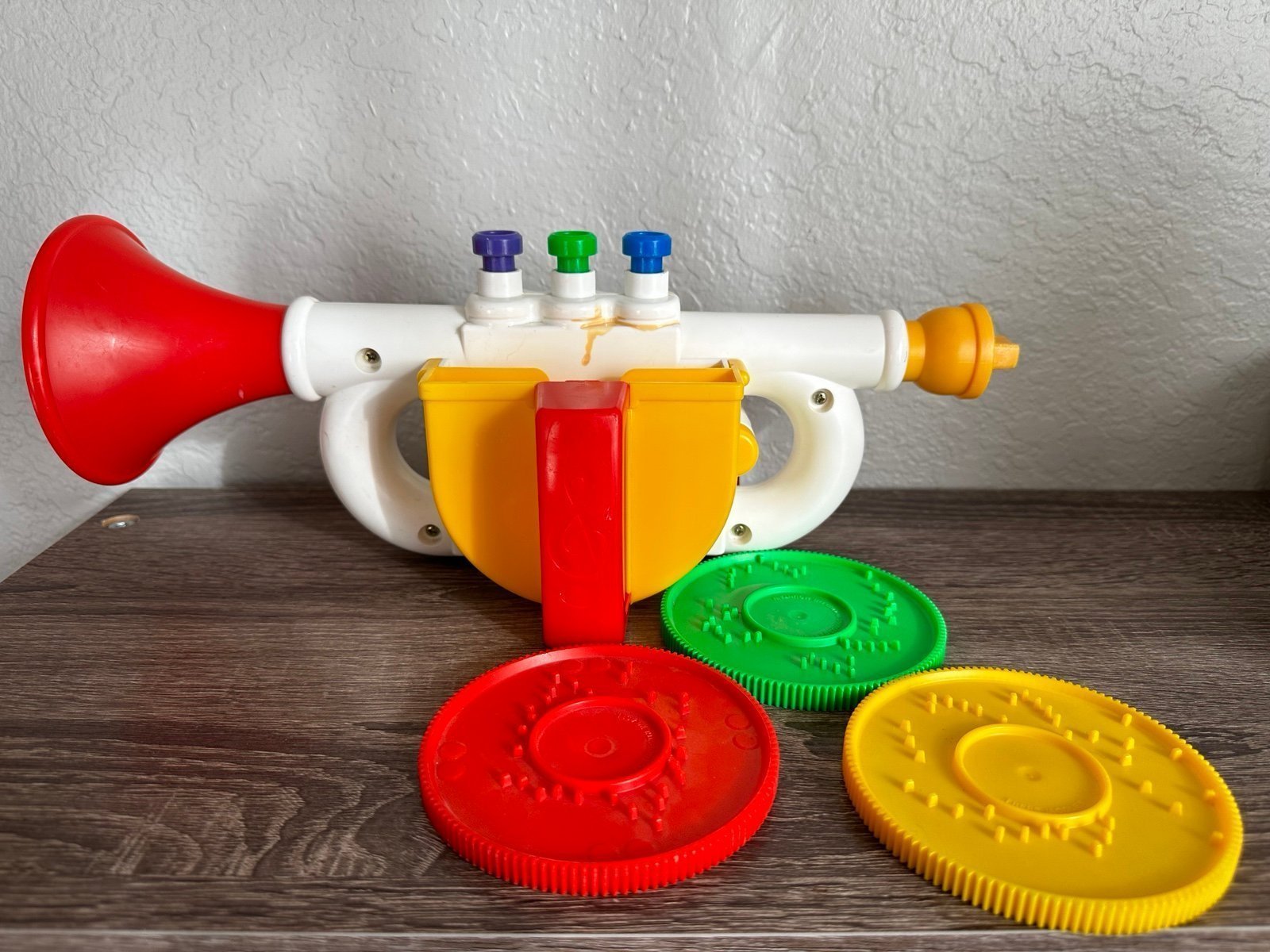 RARE 1989 FISHER PRICE 2228 MUSICAL BABY TRUMPET WITH 3 DISCS WORKS COMPLETE