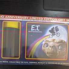 E.T. 40th Anniversary Gift Set (4K UHD, Blu-ray, Digital) Exclusive Set 2022