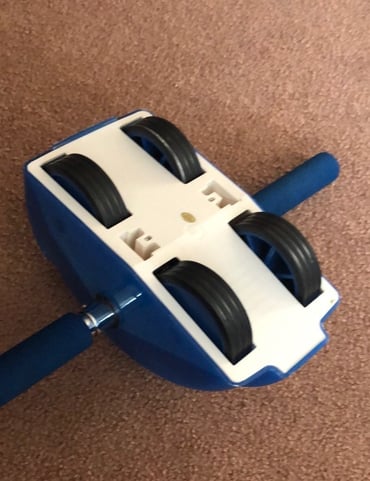 Abs toning gliding machine