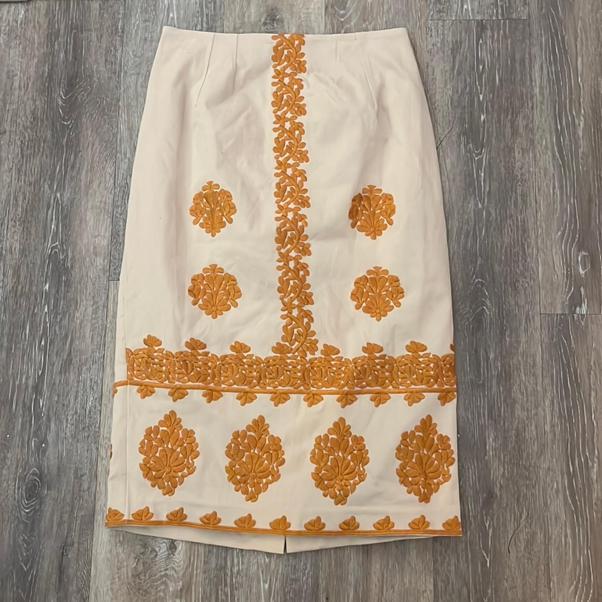 Anthropologie Beige Verona Embroidered Pencil Skirt Size 4