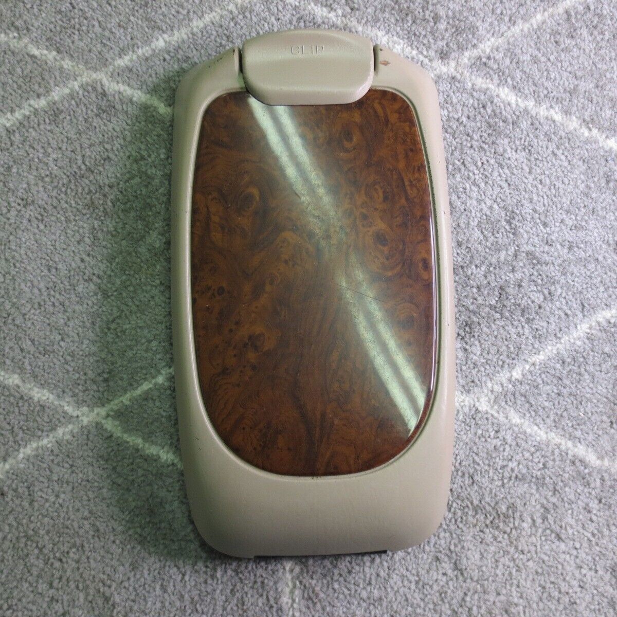 1999-2007 Ford Excursion Center Console Lid OEM Armrest Beige Tan W/ Woodgrain
