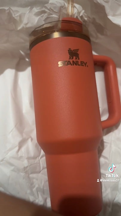 stanley 40 oz tumbler