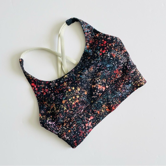 Lululemon SIZE 6 Energy Longlined Medium Support Sports Bra in Multi Floral