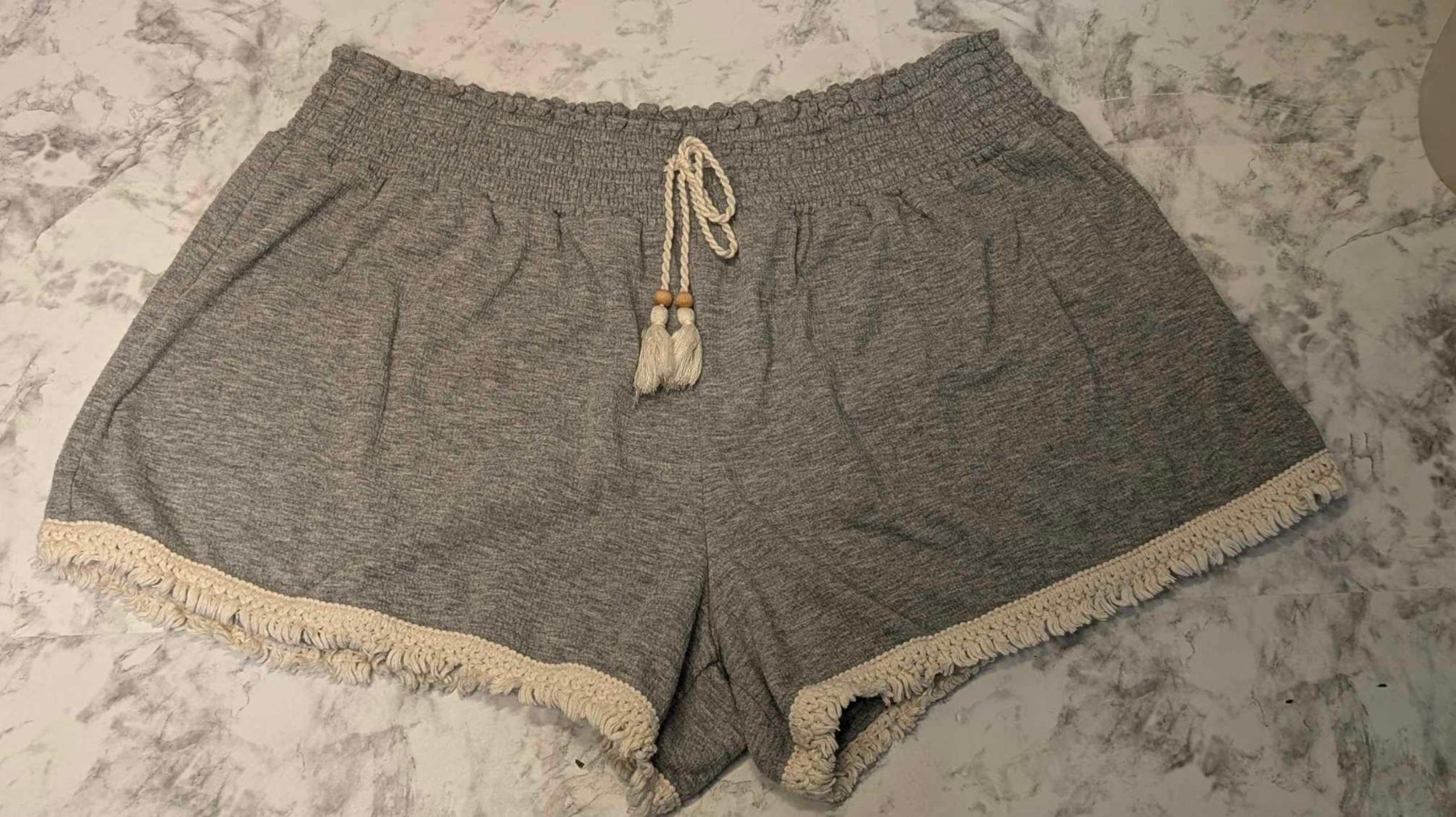 No Boundaries Juniors XXXL 3X Boho Fringe Gray Gauze Shorts Plus Size Loose Fit