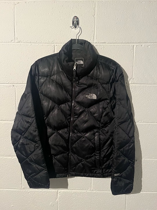 The North Face 550 Puffer Coat Black women size medium embroidered logo