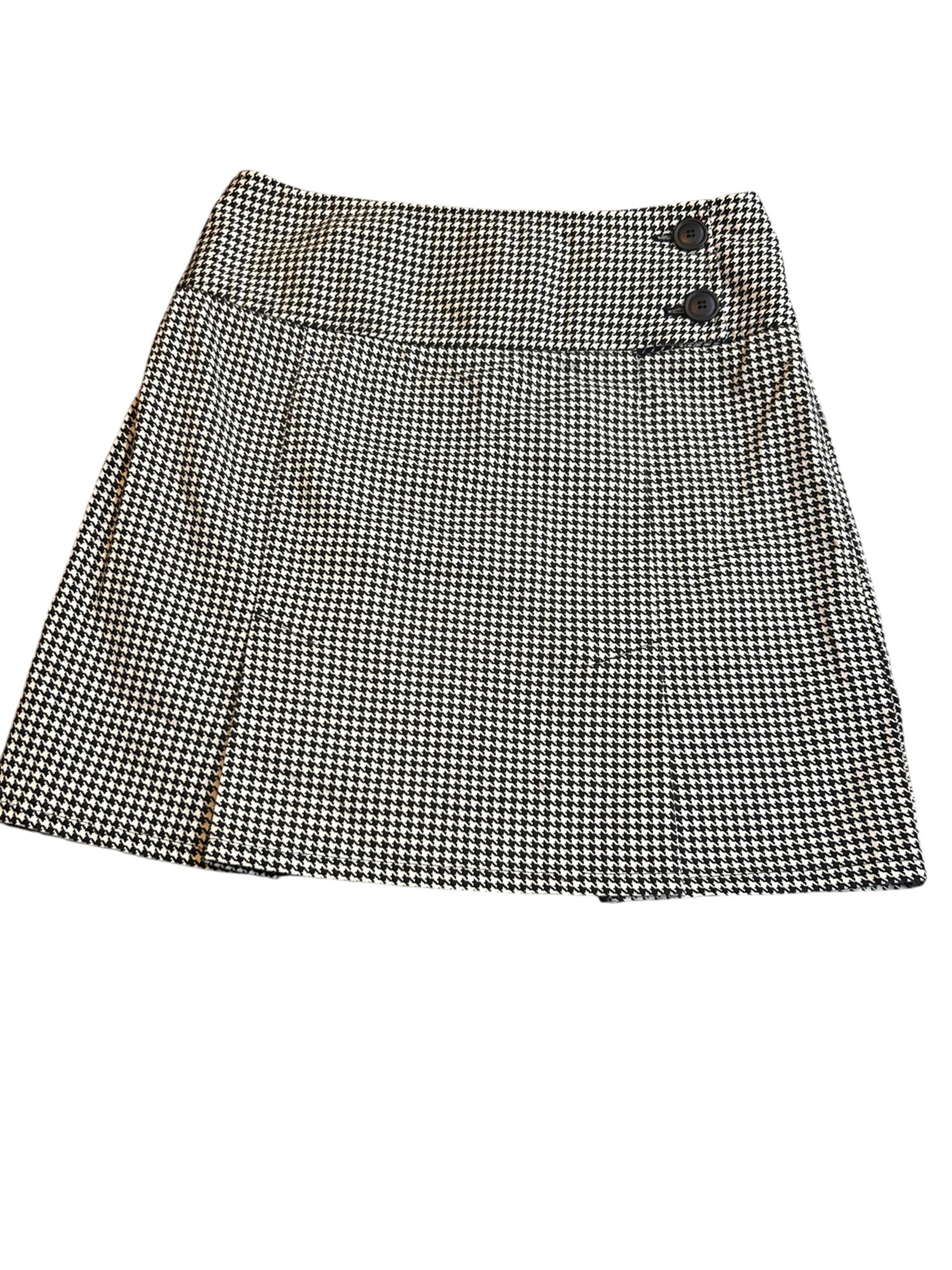 New York & Company Classic Mini Skirt Houndstooth Pattern Black and White Size 4