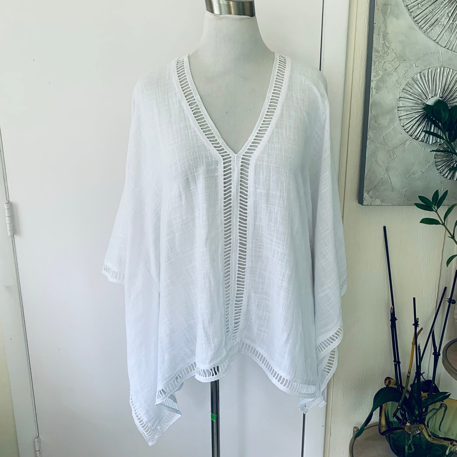 NWOT XCVI 100% white cotton oversized top/poncho size S/M