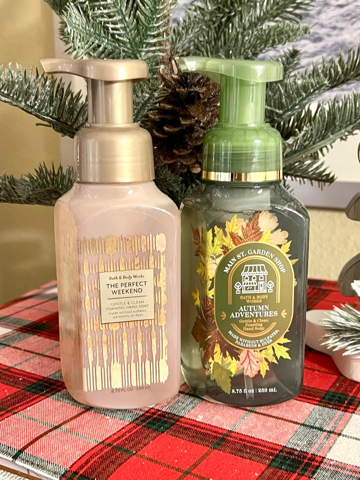 2 Bath & Body Works AUTUMN ADVENTURES Hand soap and Perfect Weekend hand soap