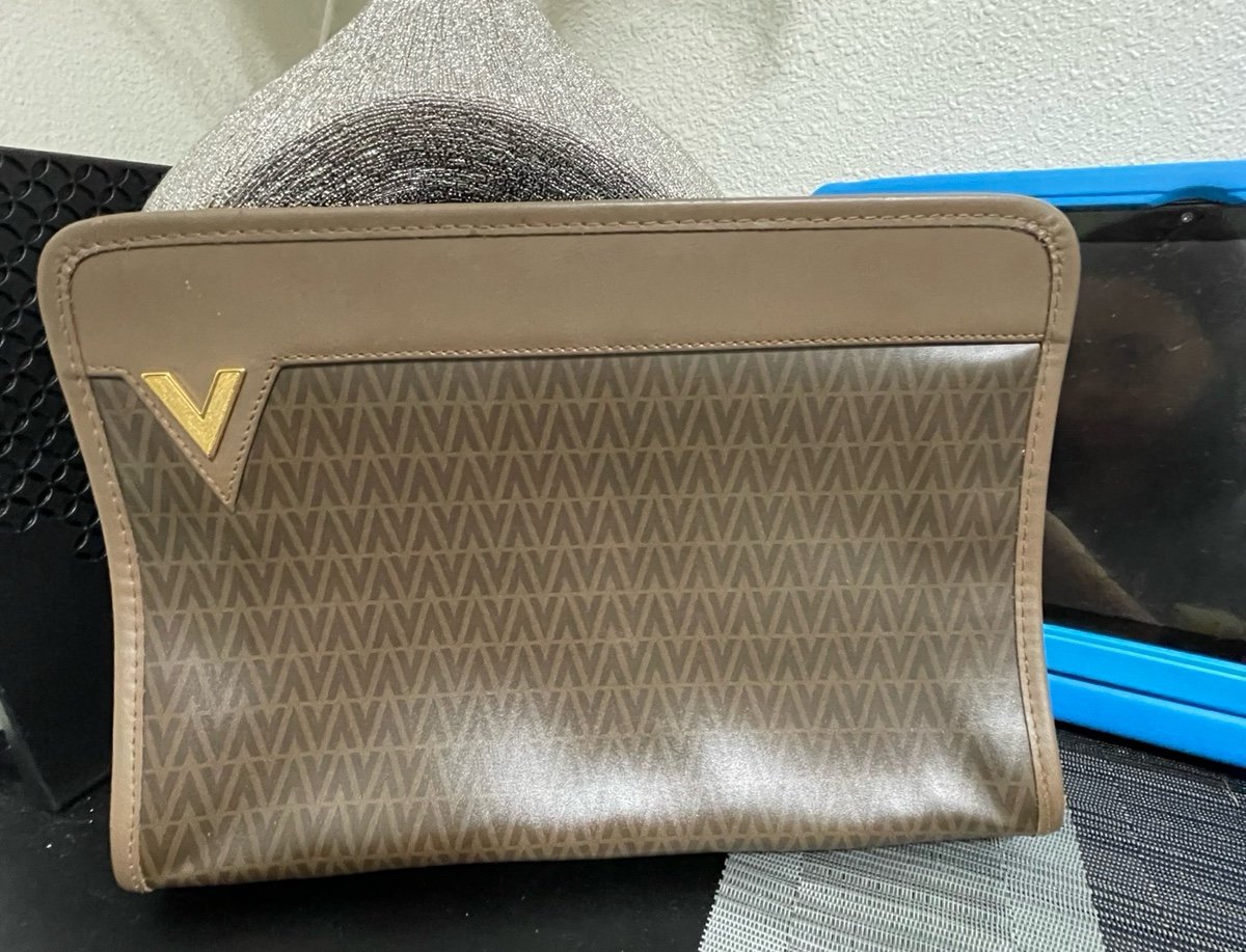 Valentino Clutch