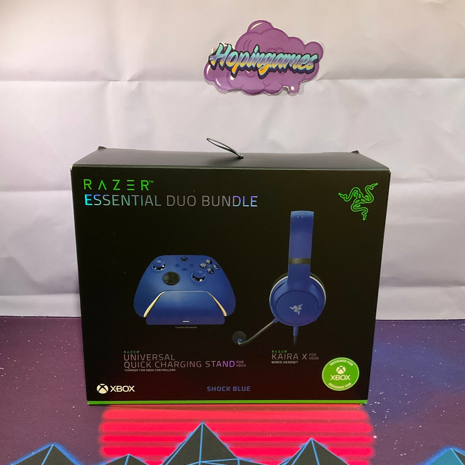 Razer Essential Duo Bundle Shock Blue Kaira X Headset & Charging Stand for Xbox
