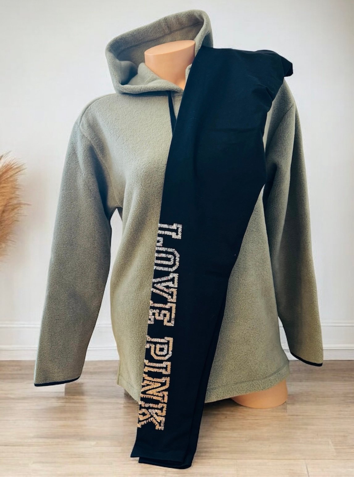 Hoodie Outerwear Polar Sweater Victoria Secret PINK & Yoga Bling Logo Leggings