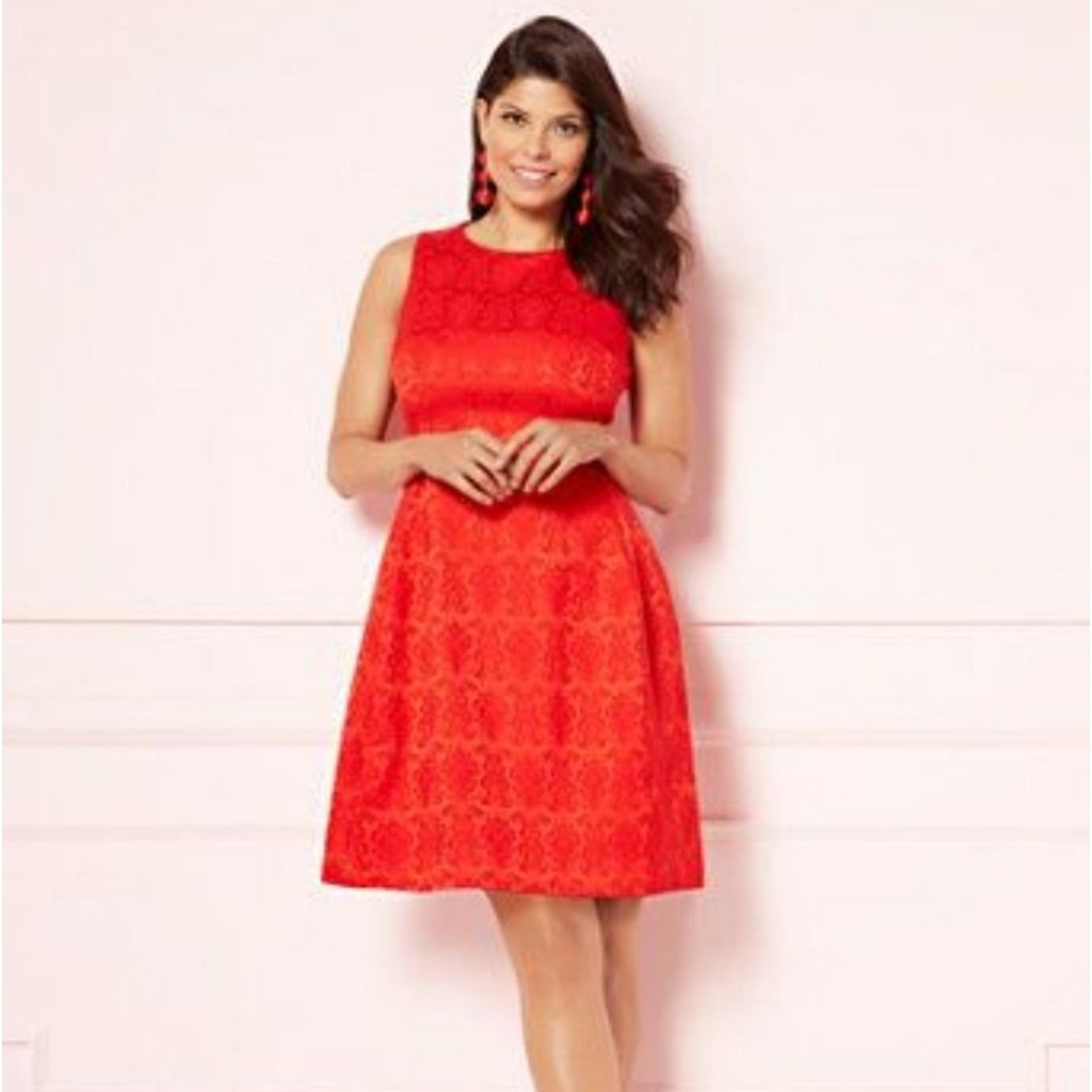 EVA Mendes RED Maria Jaquard Dress Sz 6

New York