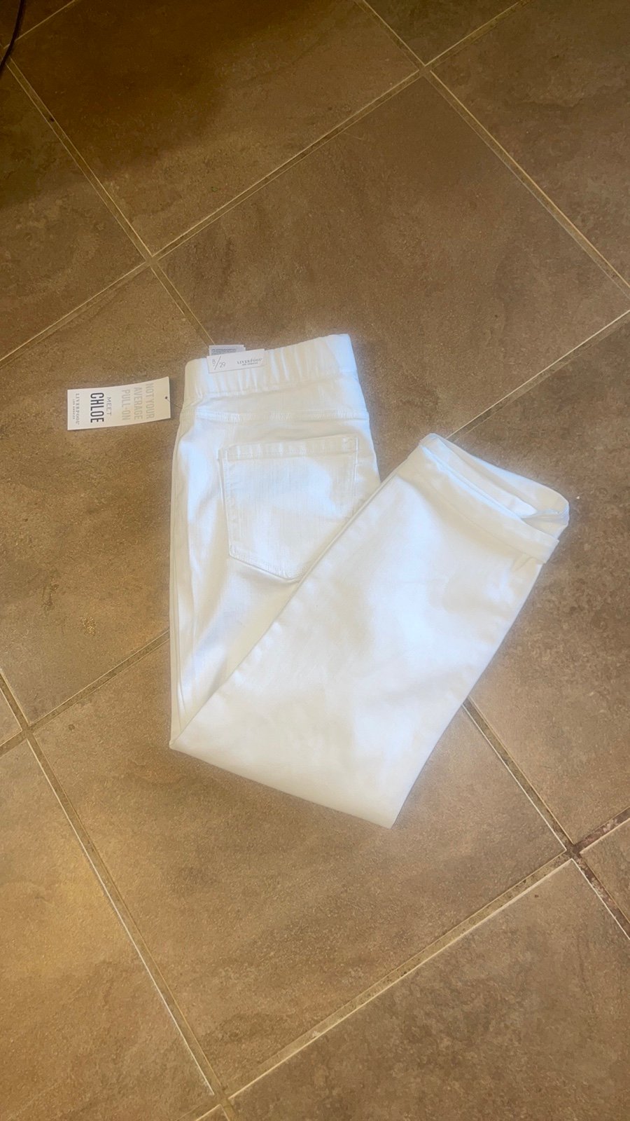 NWT LIVERPOOL THE SKINNY CROP! Size 8