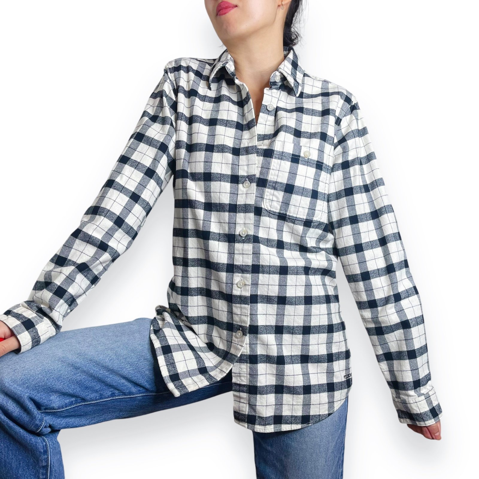 Filson Alaskan Guide Flannel Shacket in Cream/Black Size M