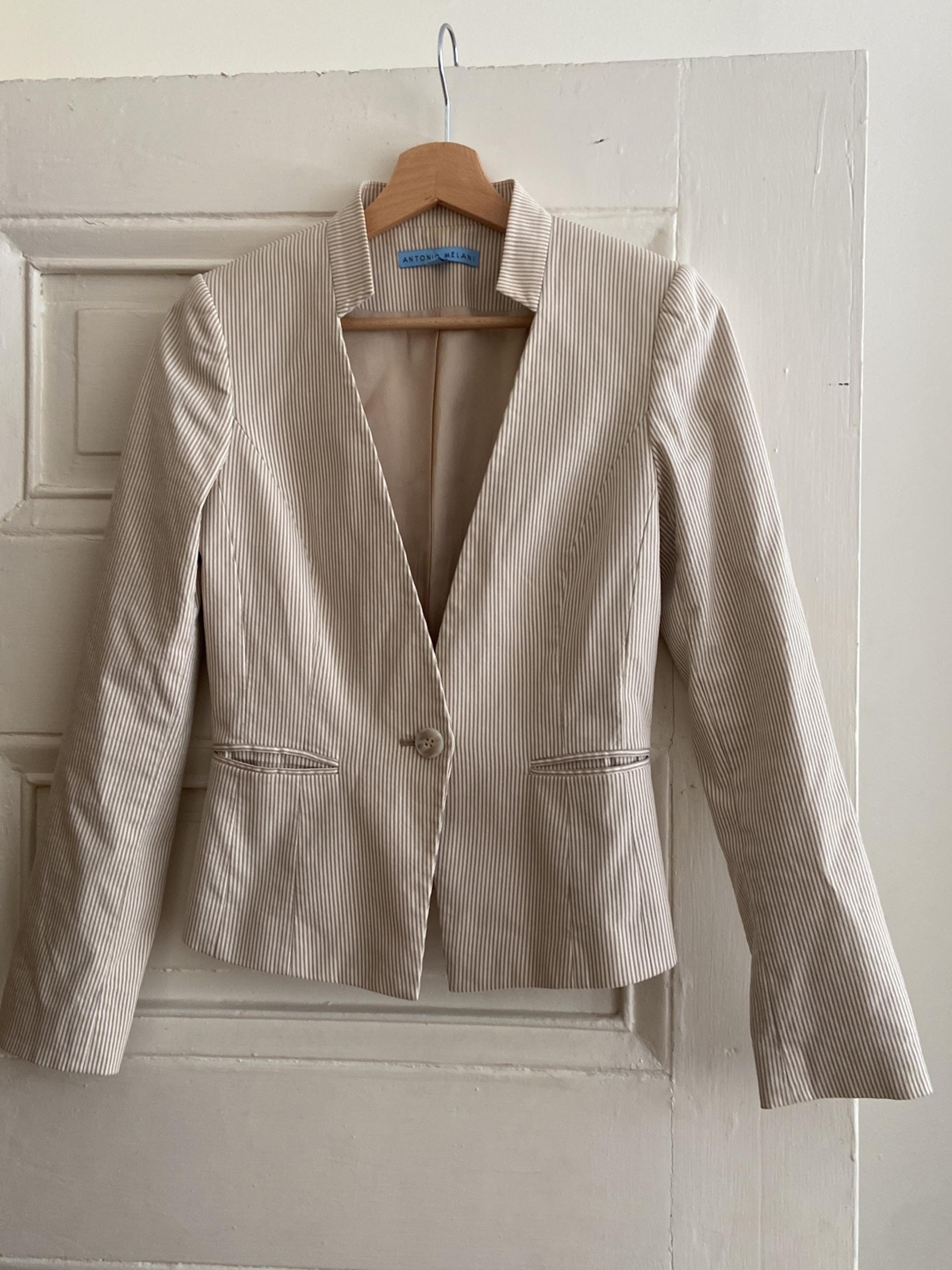Antonio Melani women’a cropped Blazer sz 0 striped