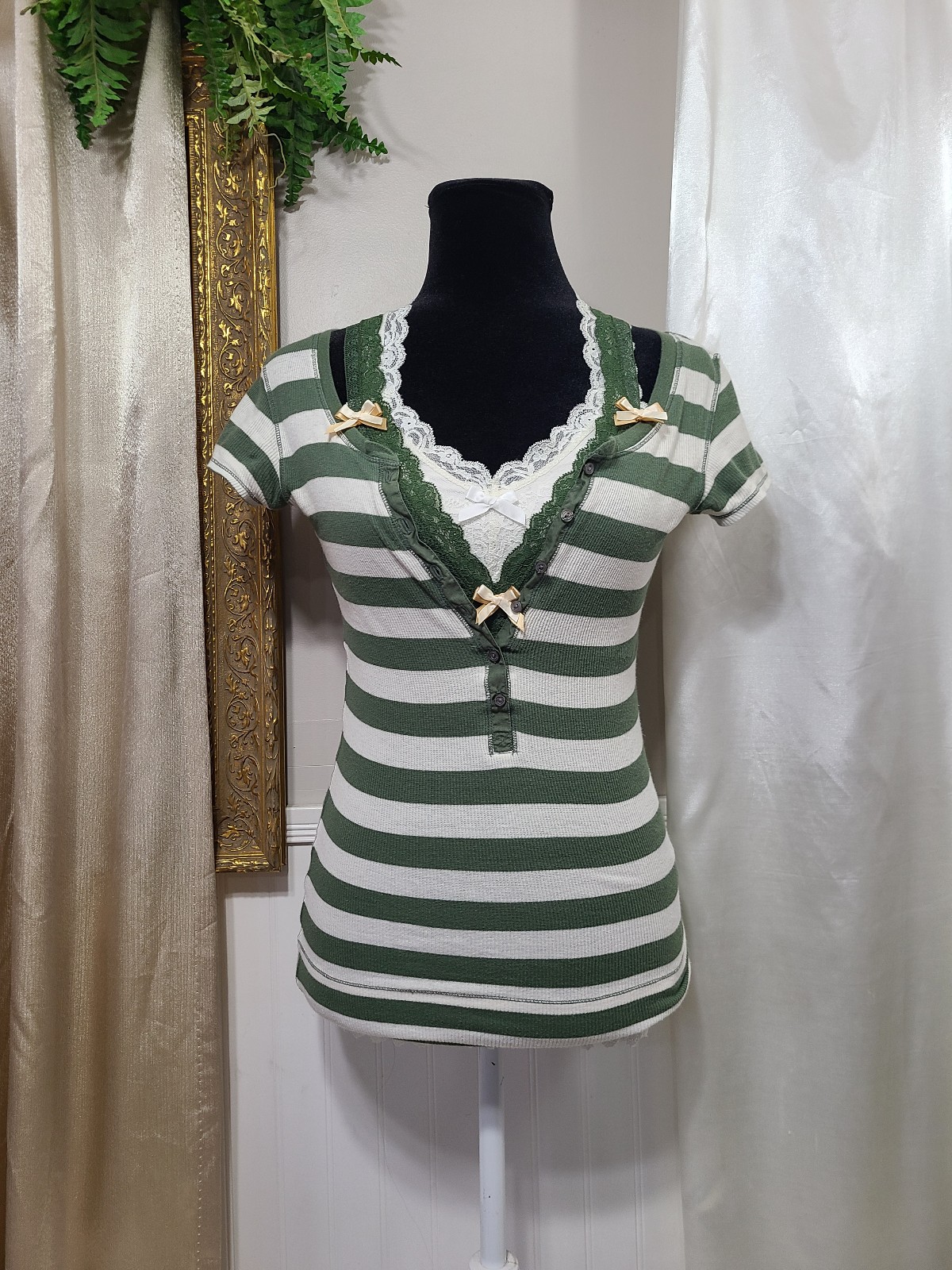 ON HOLD ♡ Y2k ♡ Aeropostale Green & White Striped Henley Layering Top