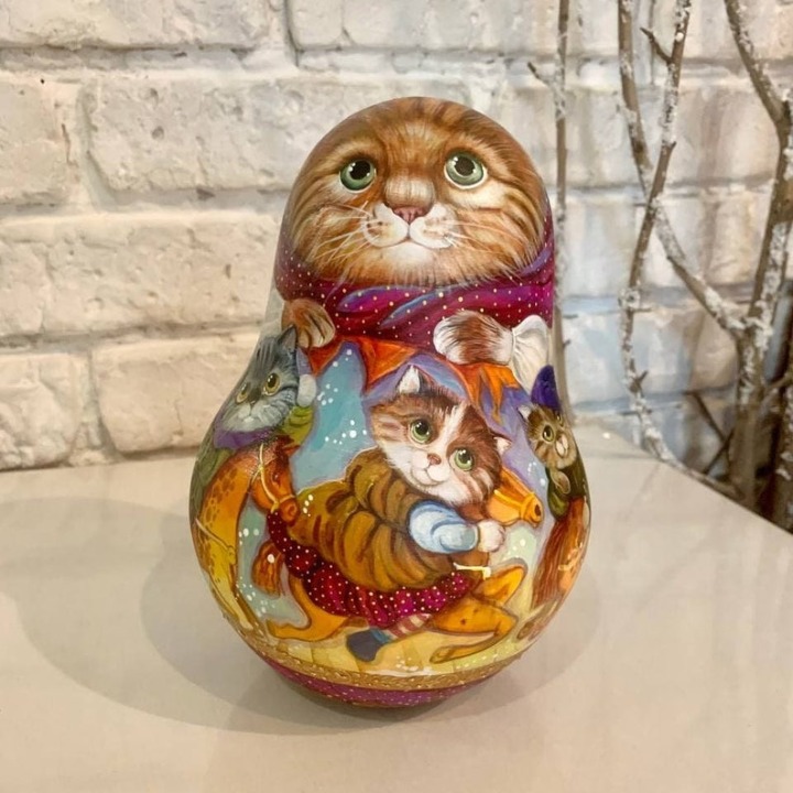 Matryoshka doll, wooden rattle cat musical carousel musical toy cat, tilt doll