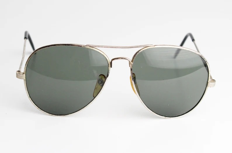 Vintage 90s Silver Wire Aviator Men's Sunglasses with Gray Lenses