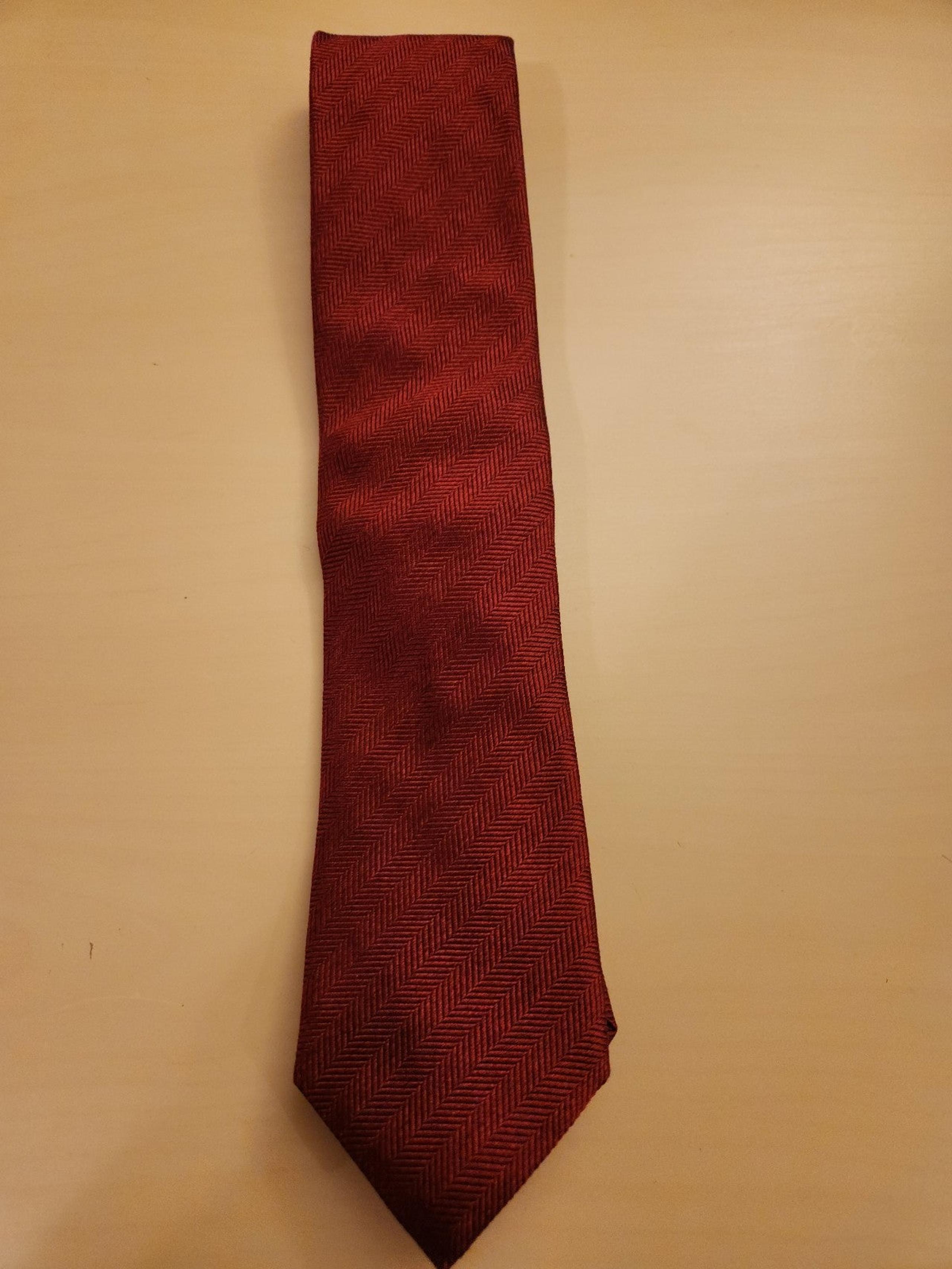 Barneys New York 100% silk tie new without a price tag