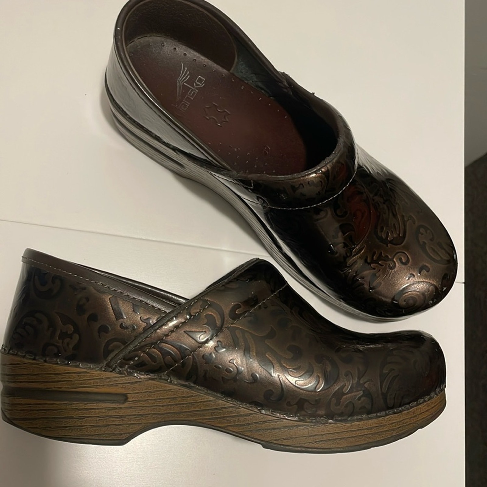Dansko Brand Women's Size 39 Brown Paisley Clog Mule Shoe