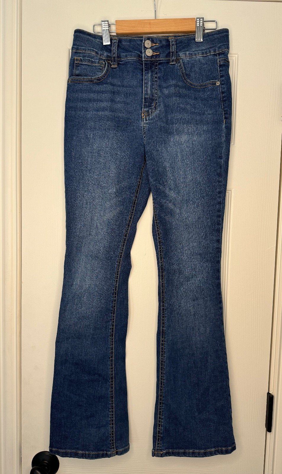 2 pairs of NWOT girl's jeans size 14