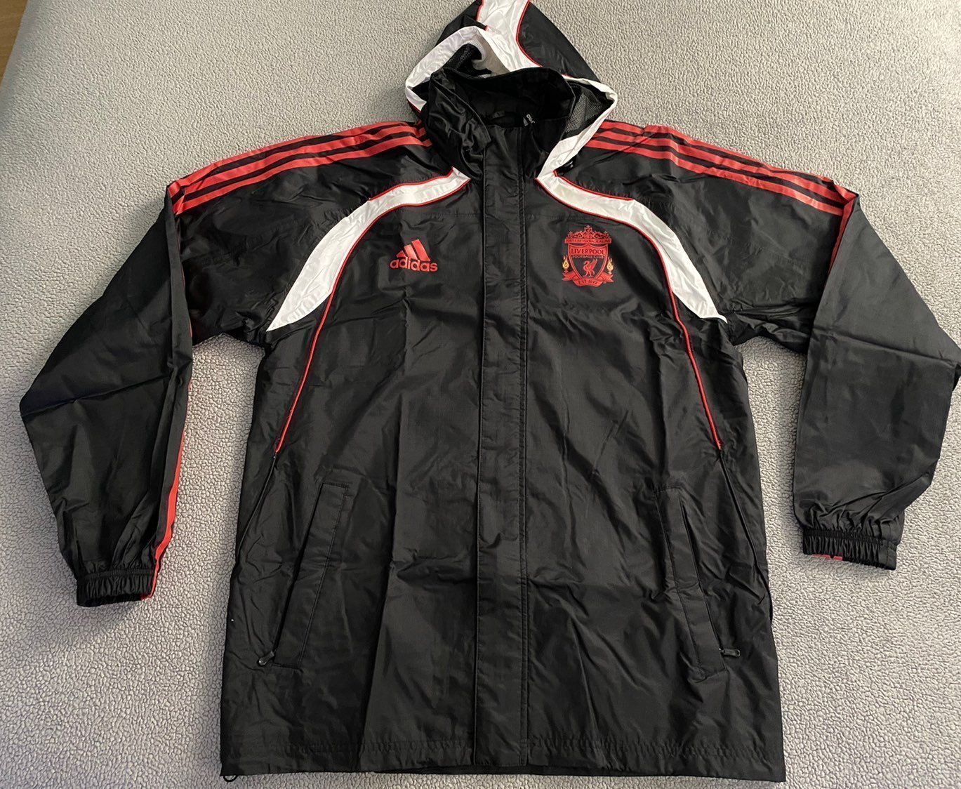 LIVERPOOL FC ADIDAS 2010/2011 LFC RAIN TRAINING JACKET CLIMAPROOF MEDIUM MEN