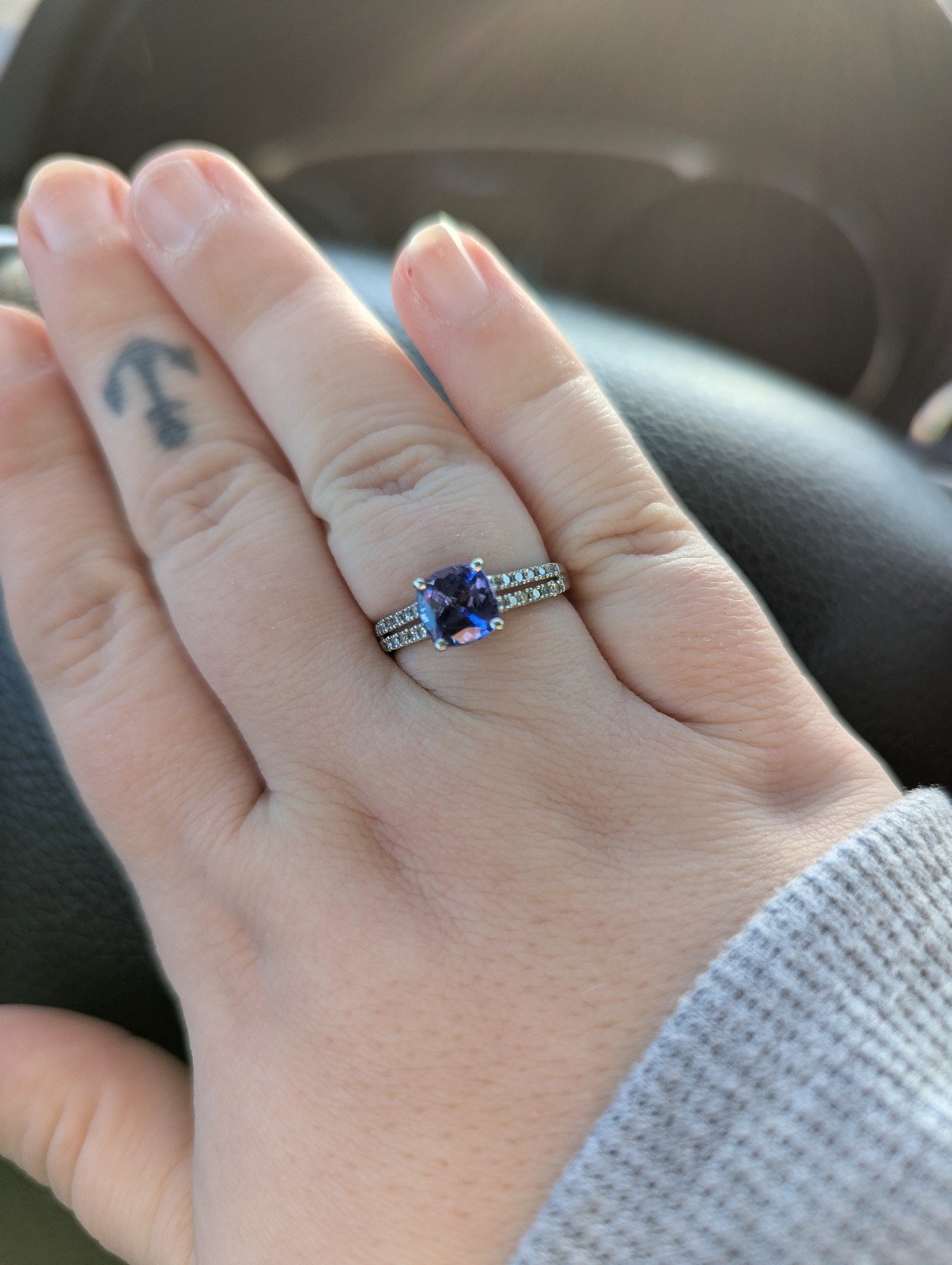 10kt white gold genuine tanzanite ring