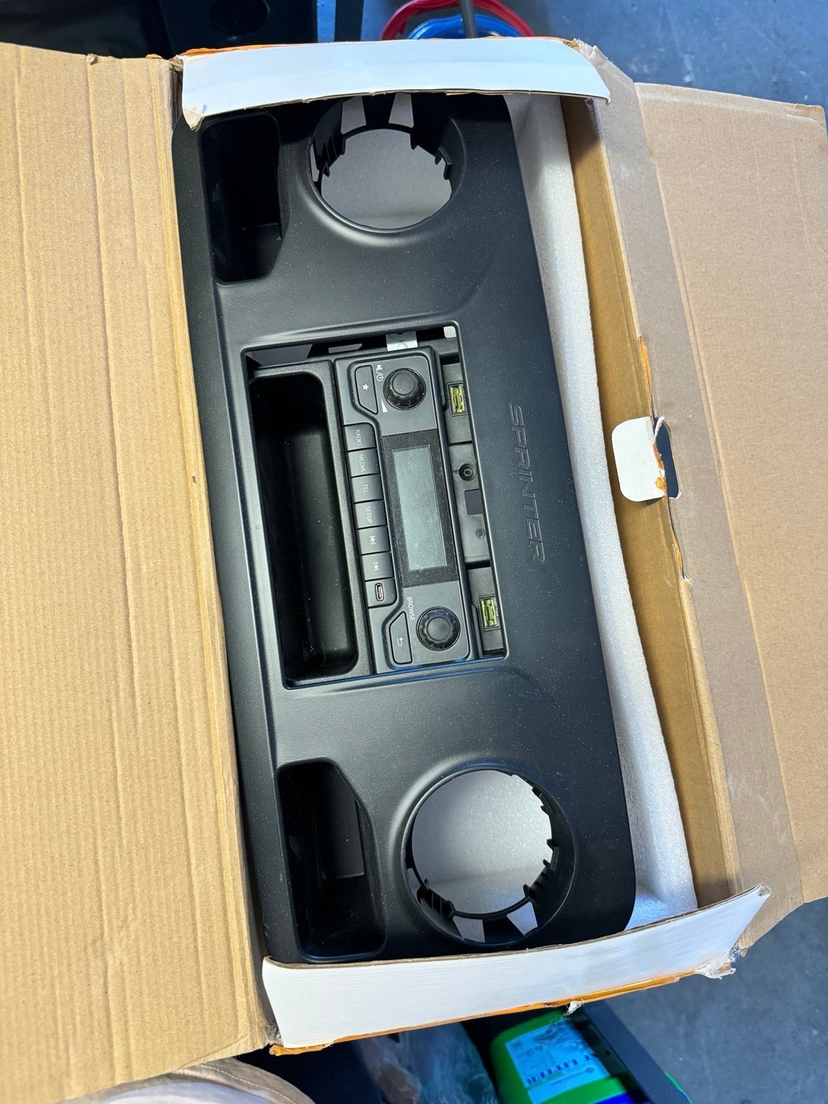 2019 Mercedes sprinter oem radio