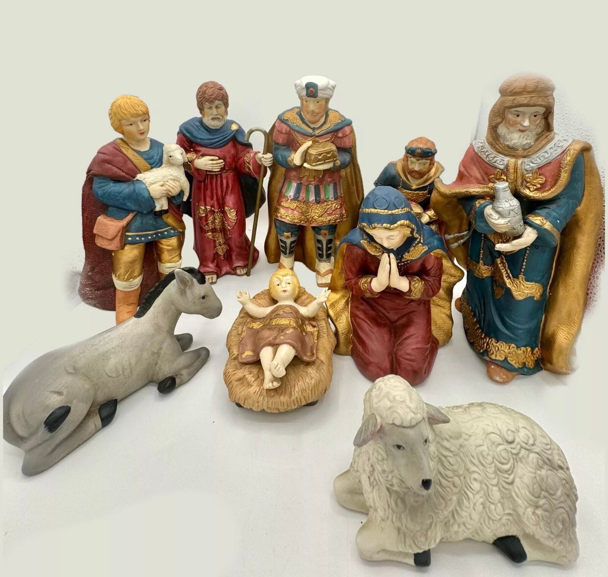 Grandeur Noel 9 pc ceramic nativity set with box