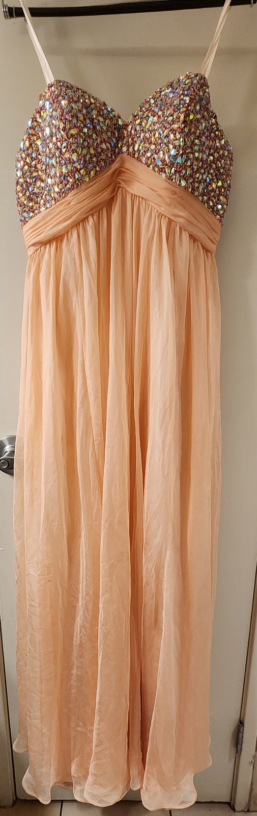 dave and johnny Designer Prom Dress, Royal Queen Size 9/10 Peach color