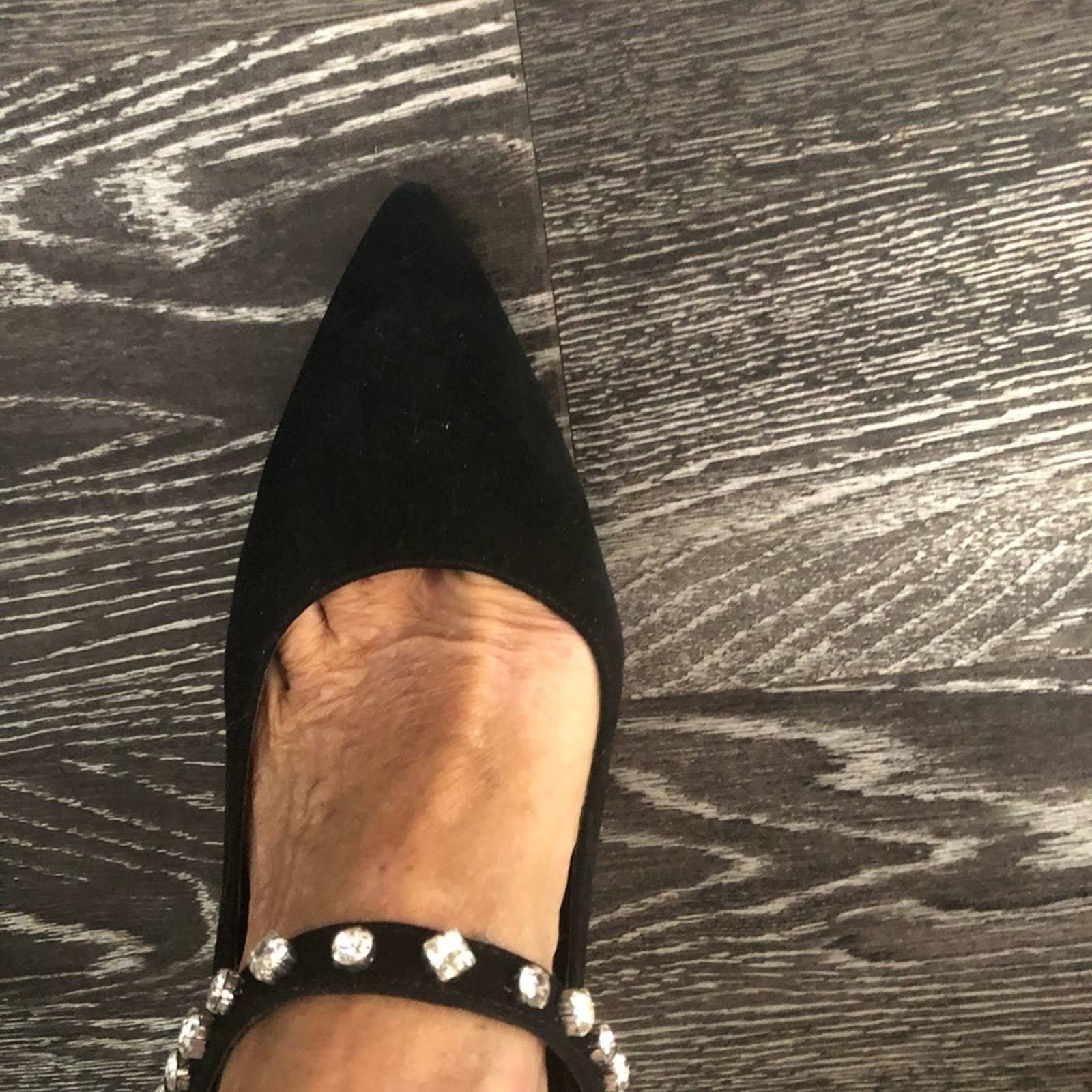 Gorgeous suede heels ANN TAYLOR 9 Medium NWT