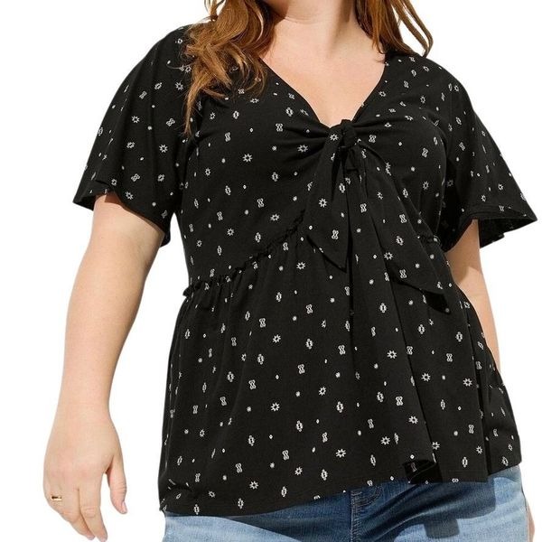 Torrid Vintage Cotton Jersey V-Neck Relaxed Tie Front Top Size Large NWT