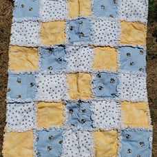 New Handmade Bee print baby rag quilt