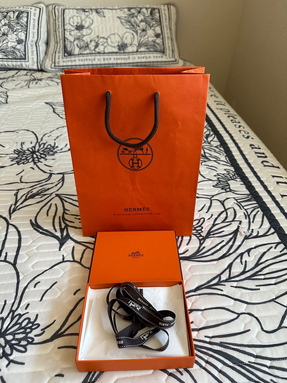 Hermes box for wallets