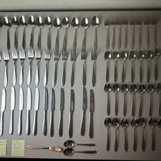 Oneida Silverware Flatware Set