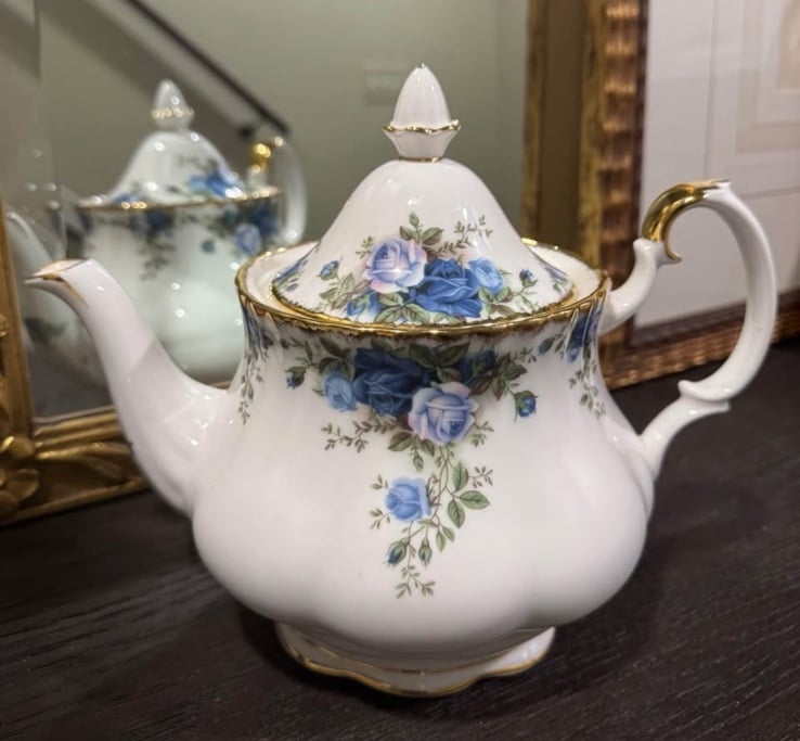 Royal Albert Moonlight Rose Large Teapot