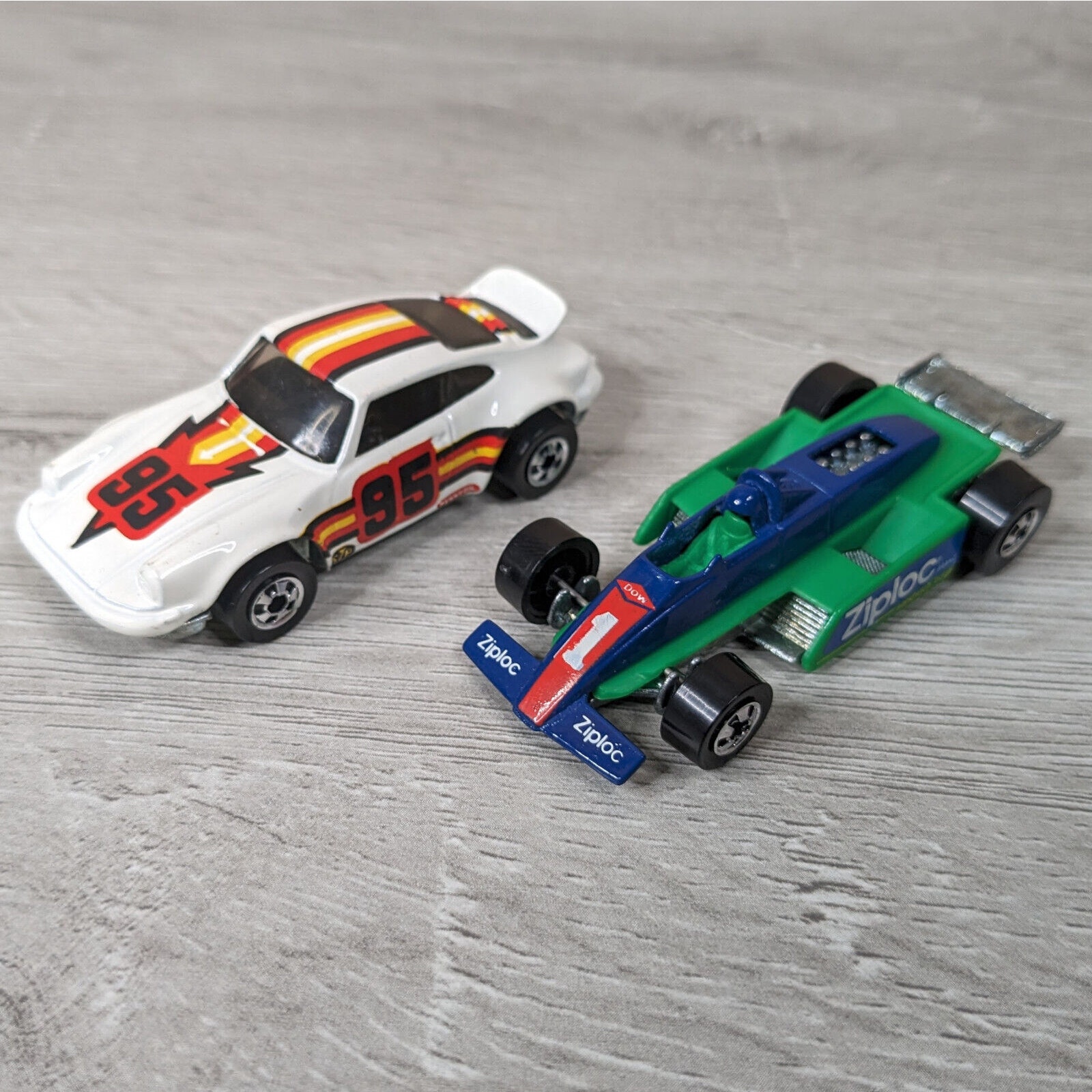 Hot Wheels Ziploc Bag Promo Loose Lot of 2 - Thunderstreak. Porsche 911 - Nice!